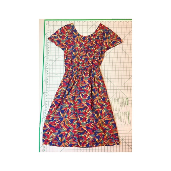 The Korner Midi Women's Open Back Multicolored Dress, Short Sleeve, Size M - Picture 5 of 6